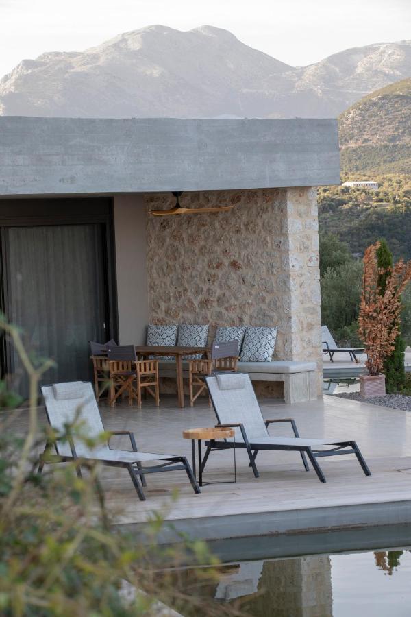 Blooms Of Sivota Bay - Luxury Villas With Private Heated Pool Kültér fotó