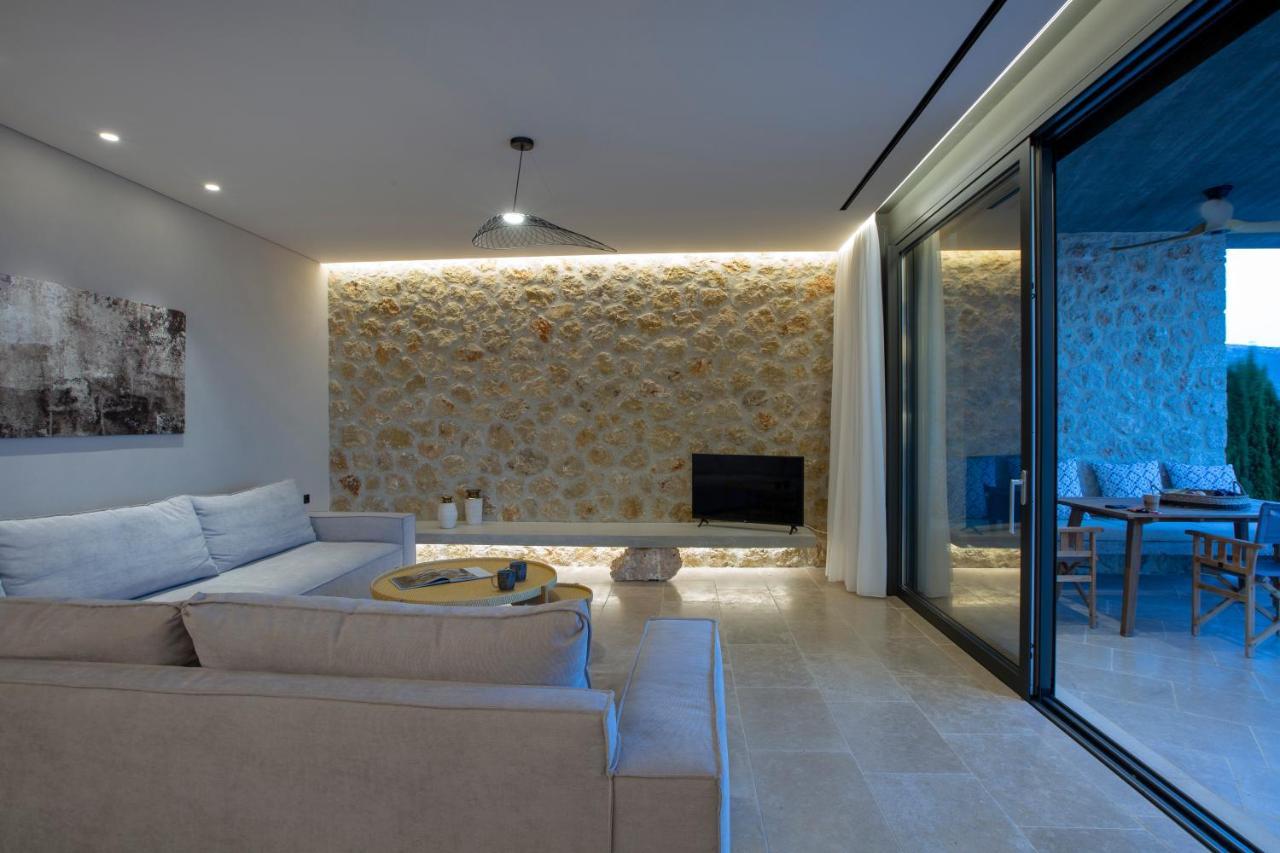 Blooms Of Sivota Bay - Luxury Villas With Private Heated Pool Kültér fotó