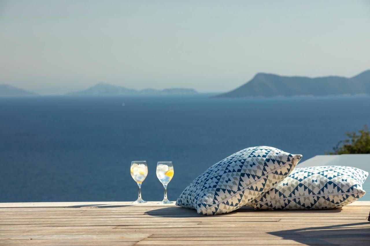 Blooms Of Sivota Bay - Luxury Villas With Private Heated Pool Kültér fotó